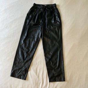 ZARA FAUX LEATHER PANTS SIZE XS